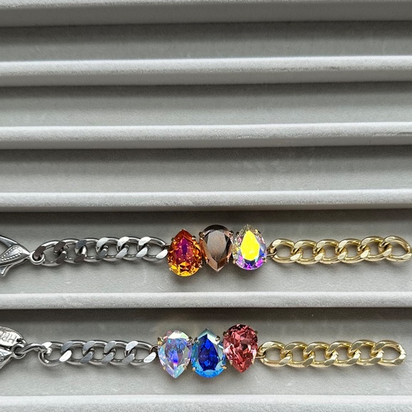 HRH Collection Three Stone Dauphines Cool - Picture 1 of 2